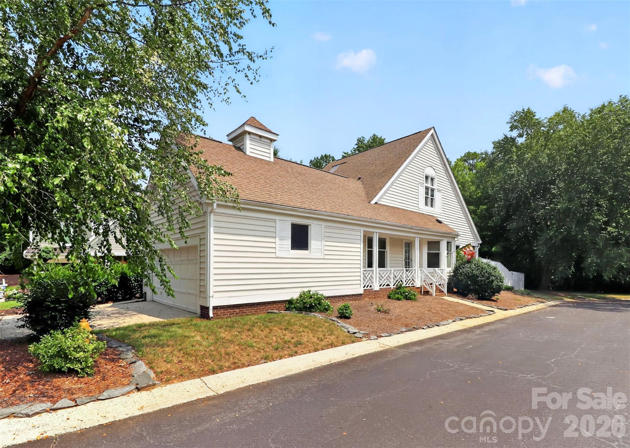 10316 Johns Towne Dr, Charlotte, NC 28210