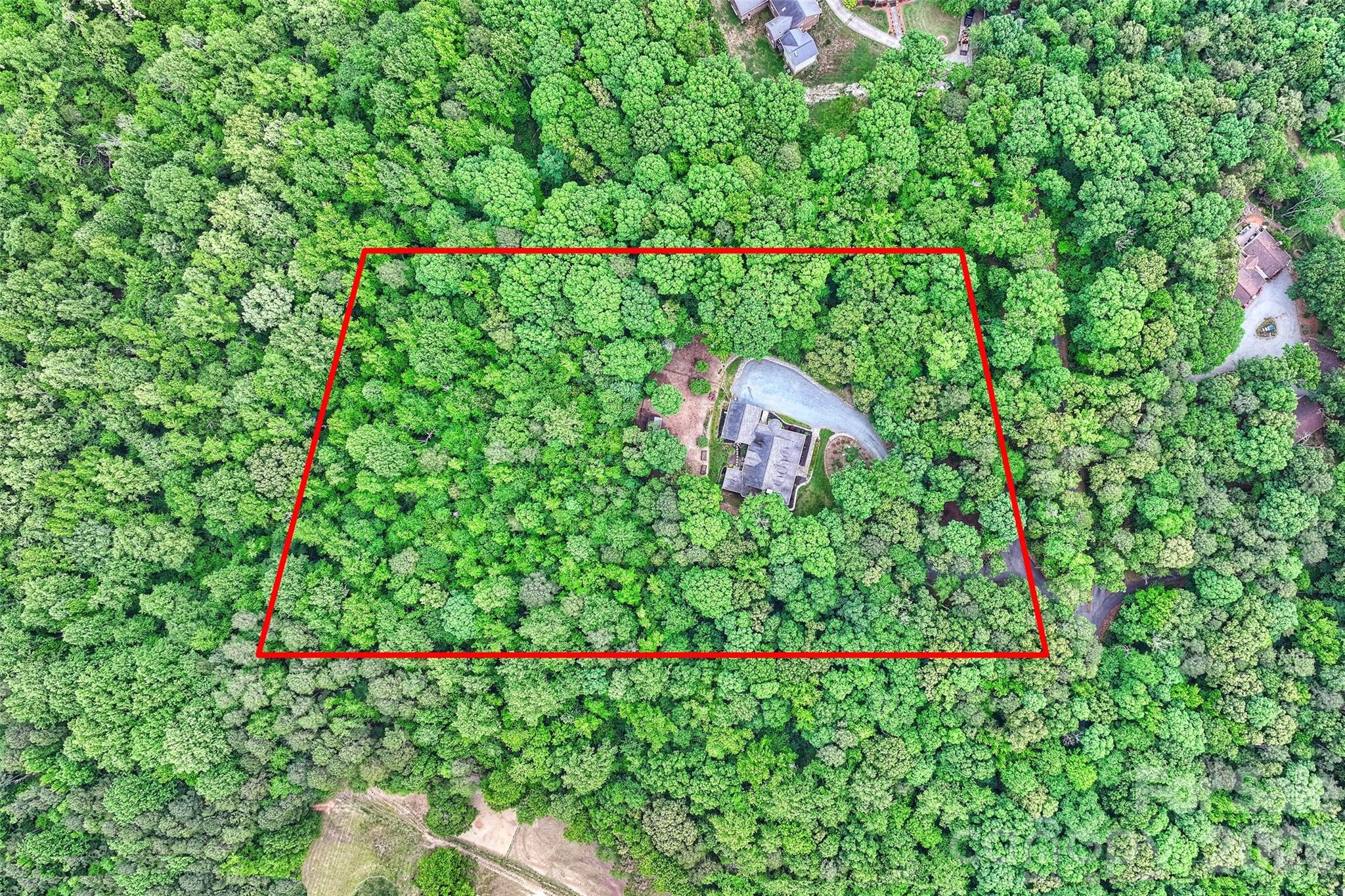 9470 Hutchinson Ln, Charlotte, NC 28216