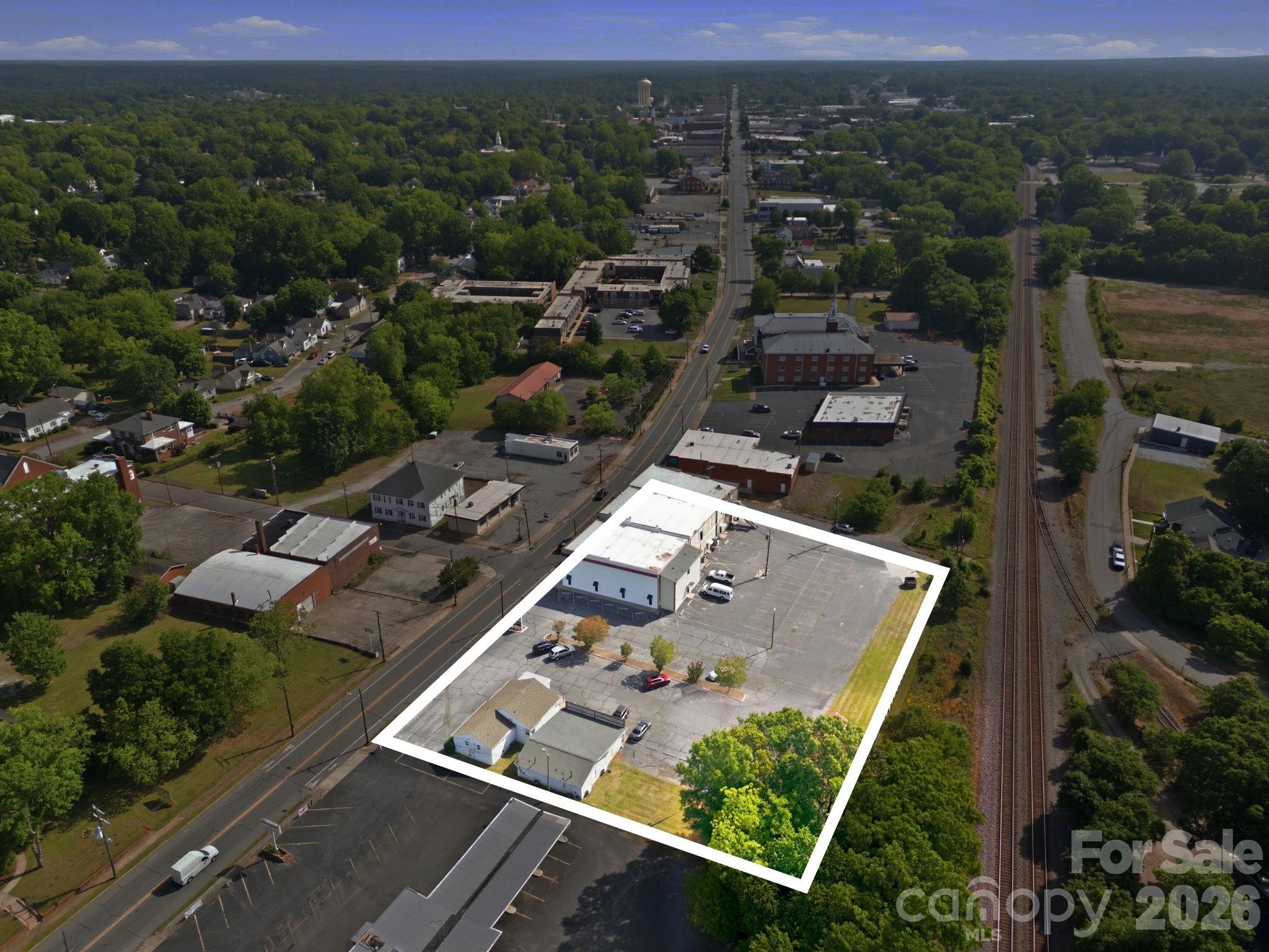 909 S Main St #102, Salisbury, NC 28144