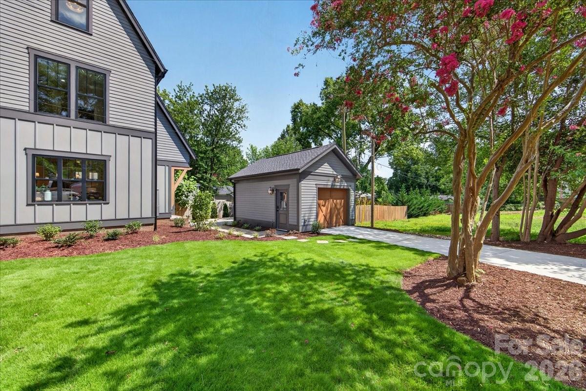 3940 Admiral Ave, Charlotte, NC 28205