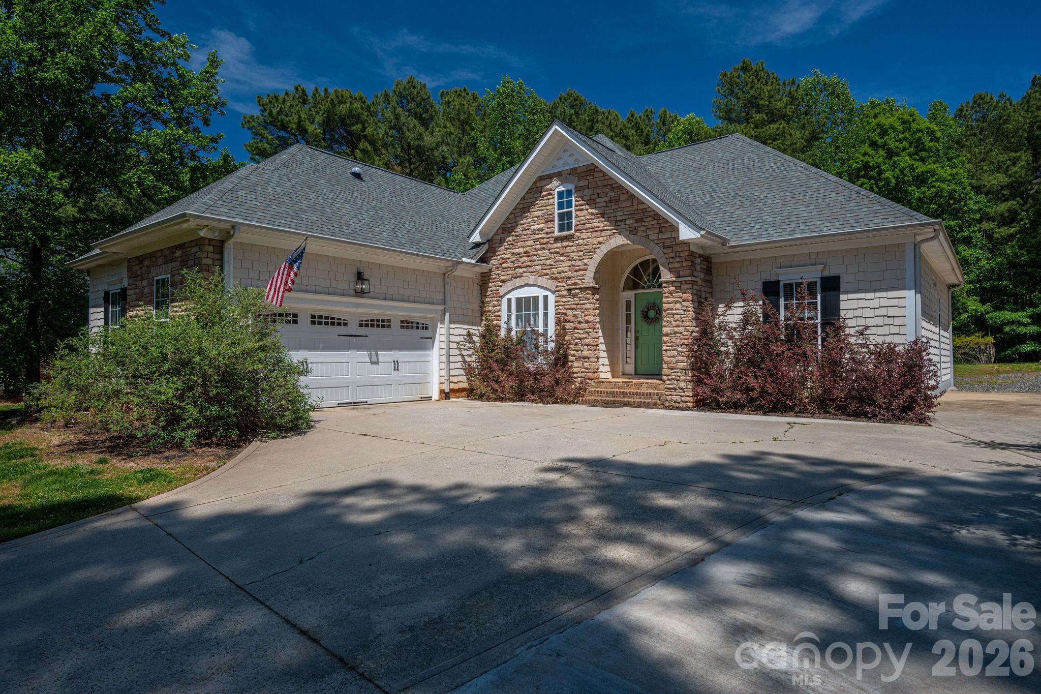 122 Maple View Dr #114, Troutman, NC 28166
