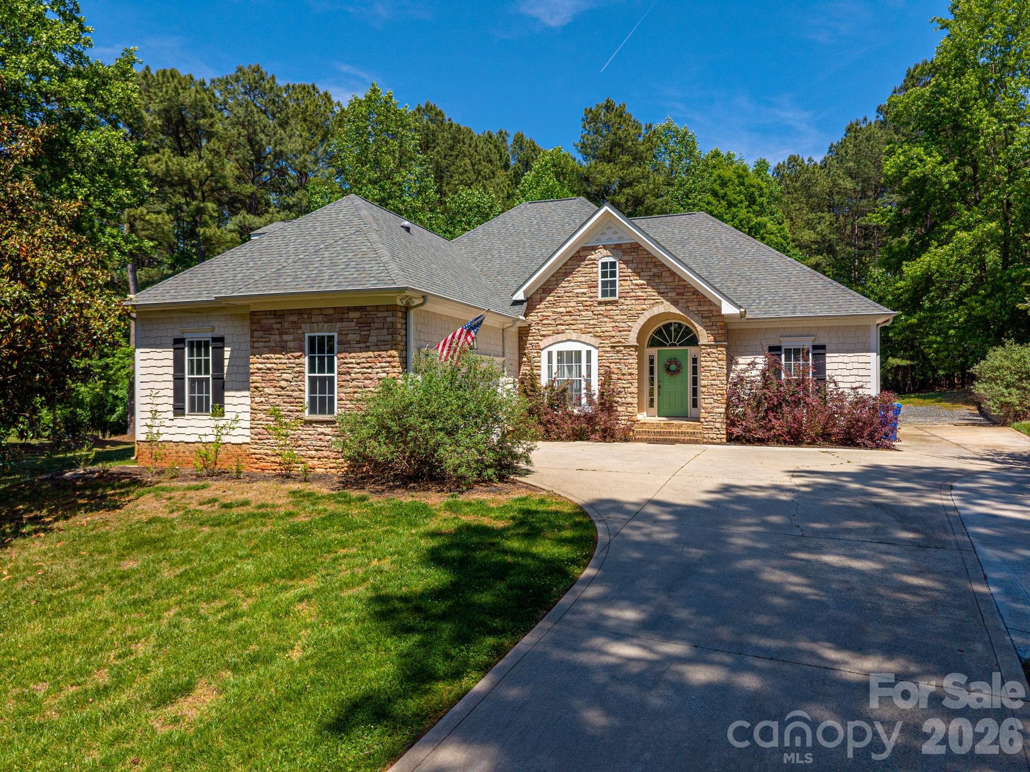 122 Maple View Dr #114, Troutman, NC 28166