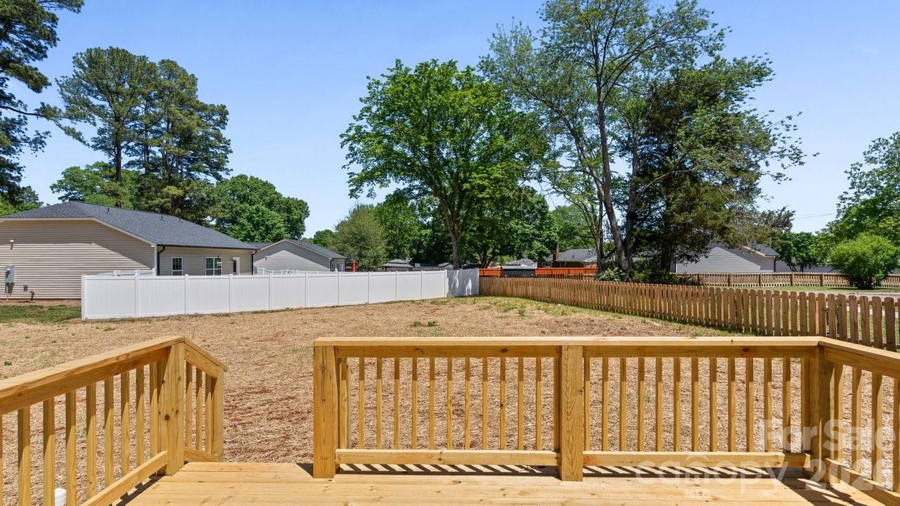 2160 Fieldcrest Ave, Gastonia, NC 28054