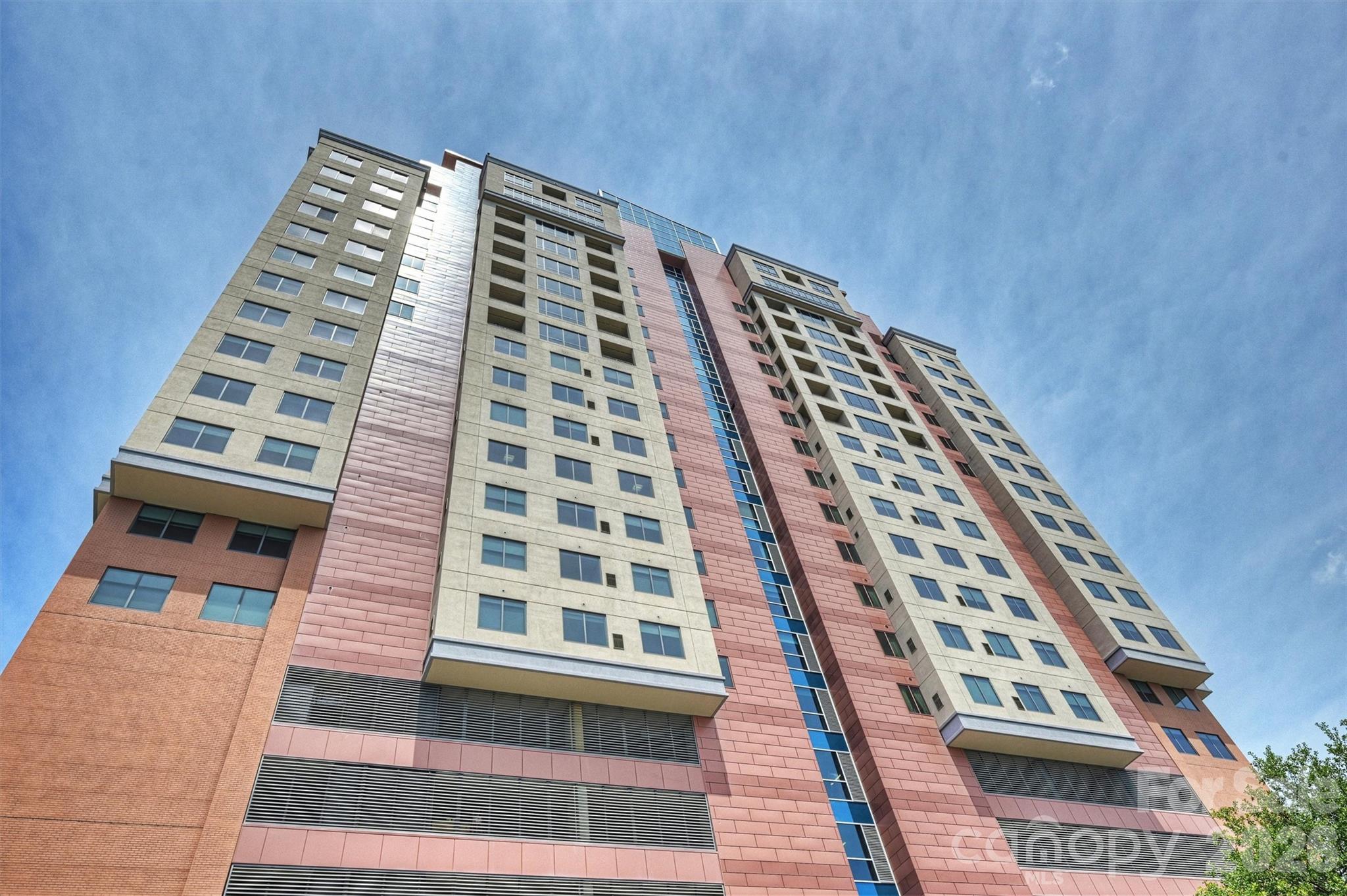 222 S Caldwell St #1708, Charlotte, NC 28202