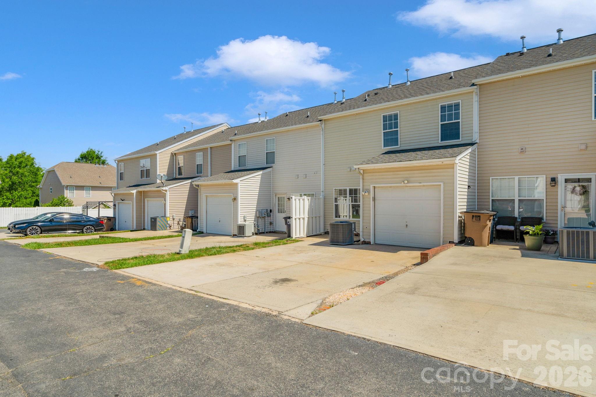1021 Laparc Ln, Indian Trail, NC 28079