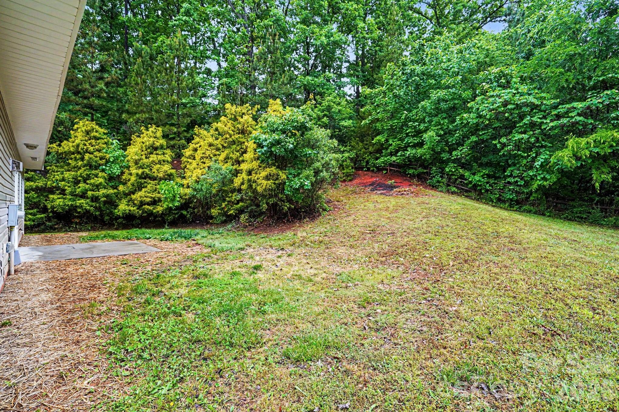 6116 Firethorne Ln, Concord, NC 28025