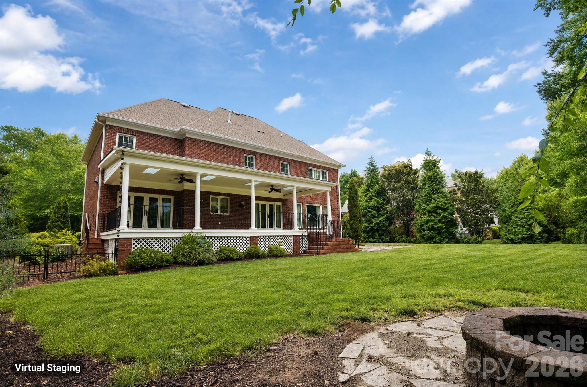 880 Hickory Stick Dr, Fort Mill, SC 29715