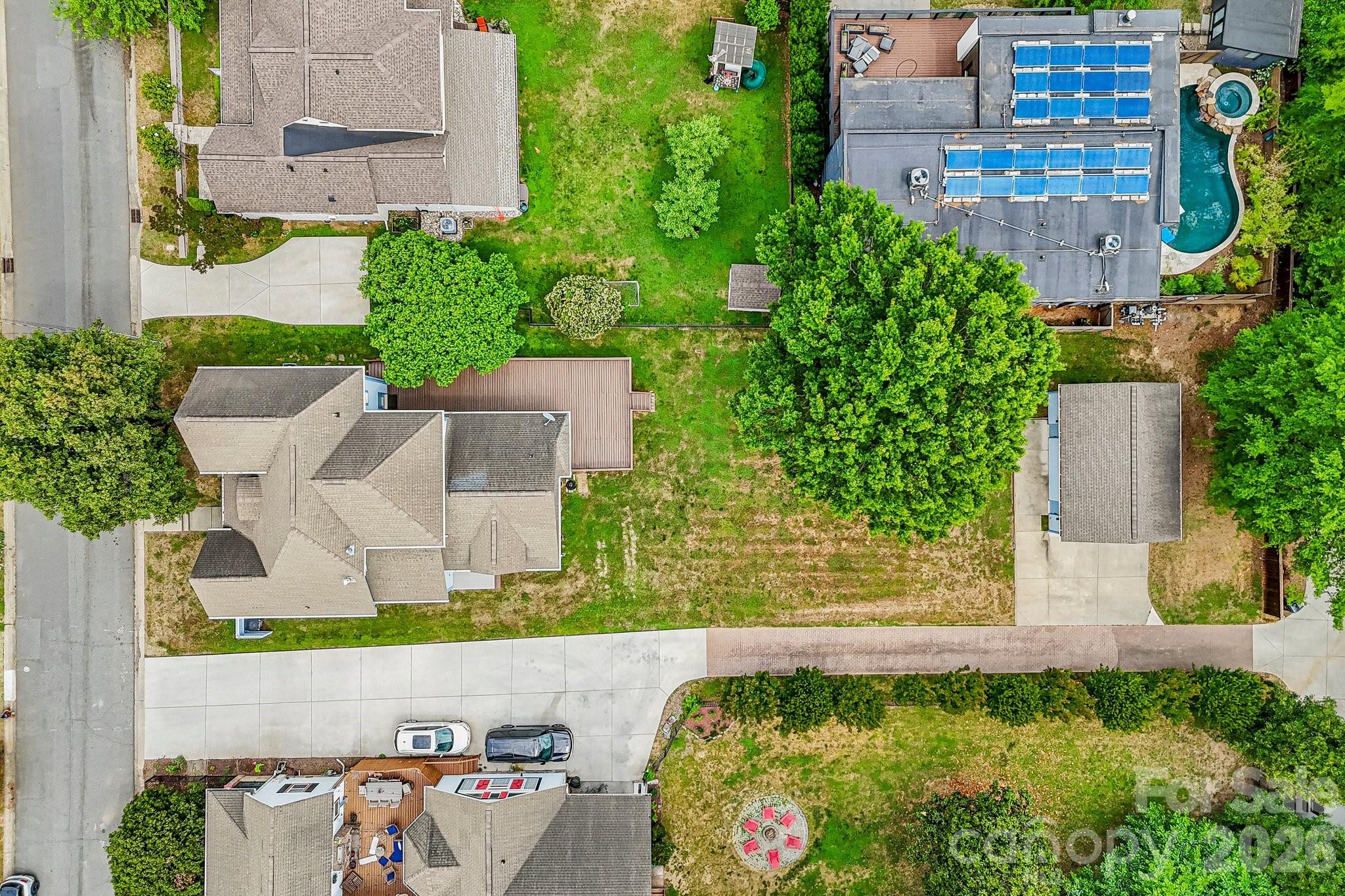 611 E 37th St, Charlotte, NC 28205