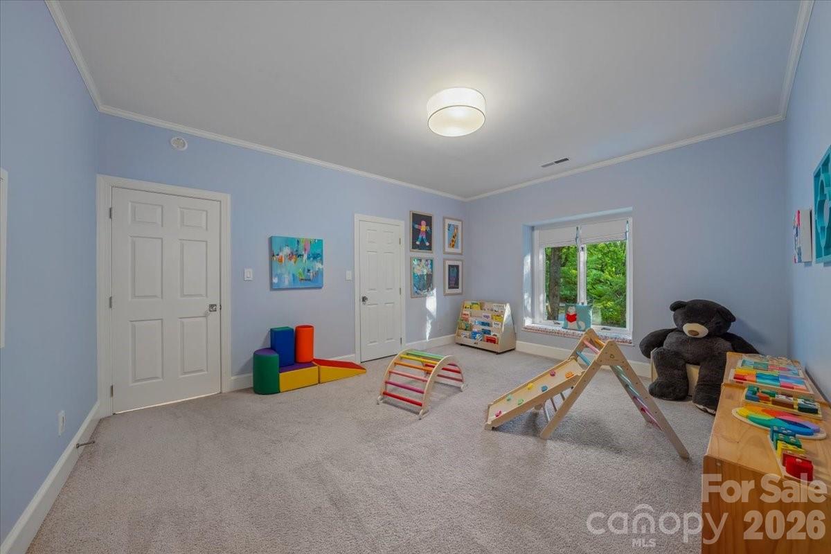 5631 Colony Rd, Charlotte, NC 28226