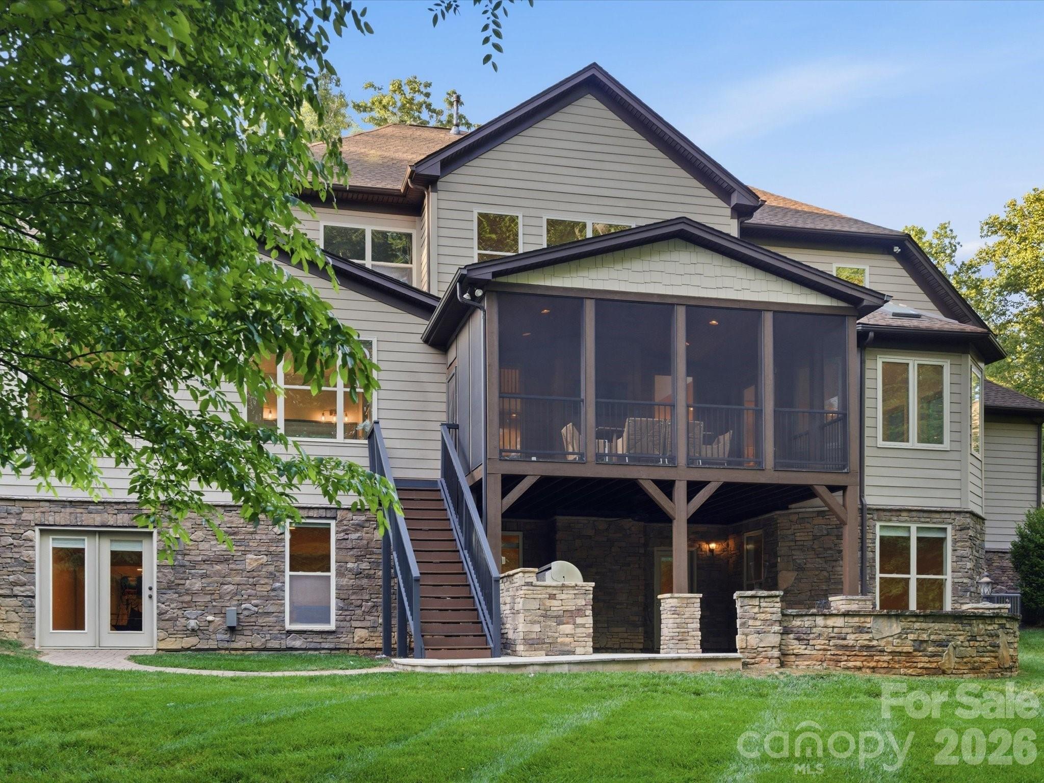 1126 Bromley Dr, Matthews, NC 28104