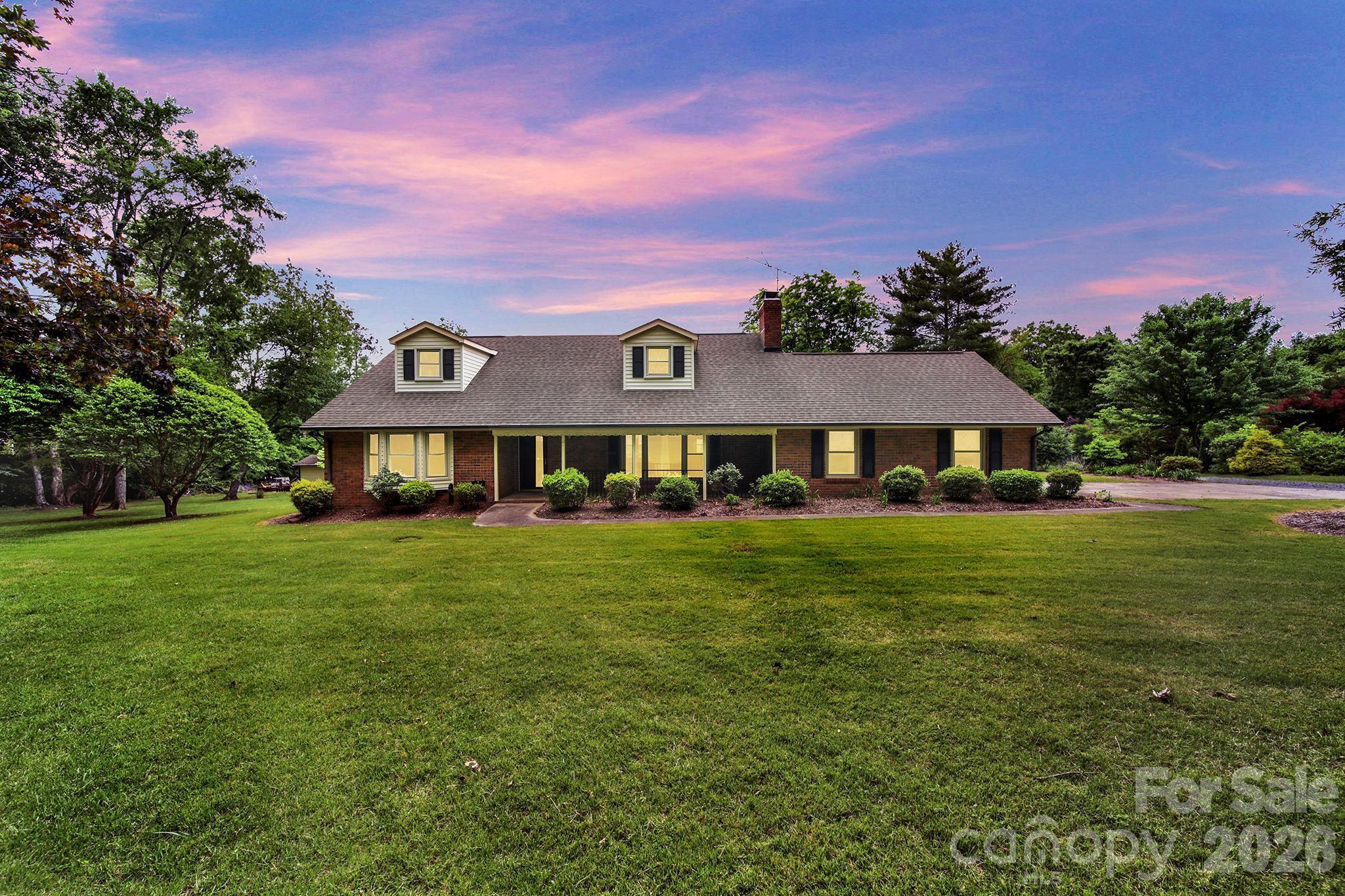 5913 Tom Query Rd, Charlotte, NC 28213