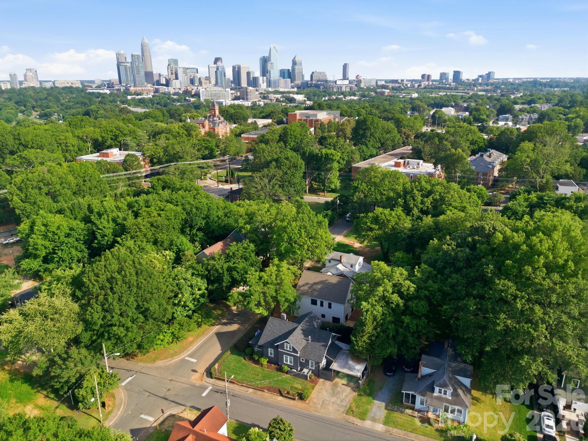 327 Campus St, Charlotte, NC 28216