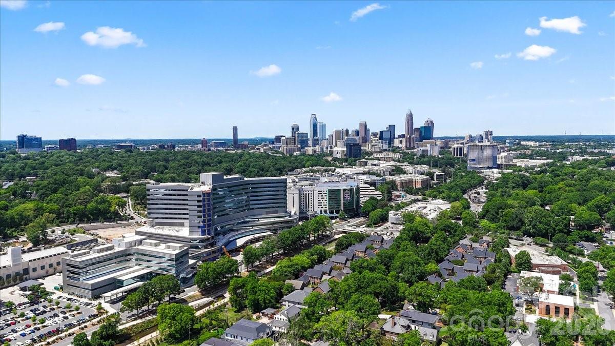 1160 S Kings Dr, Charlotte, NC 28207
