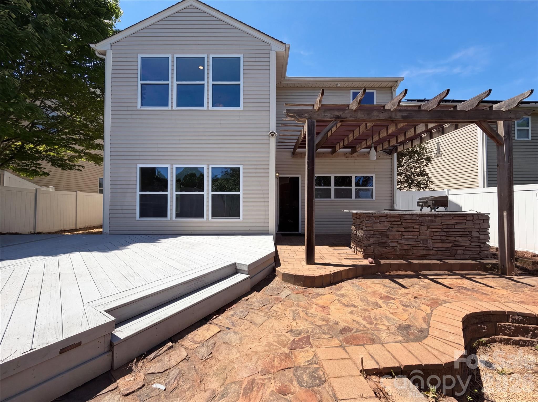 614 Dewey Ct, Fort Mill, SC 29715