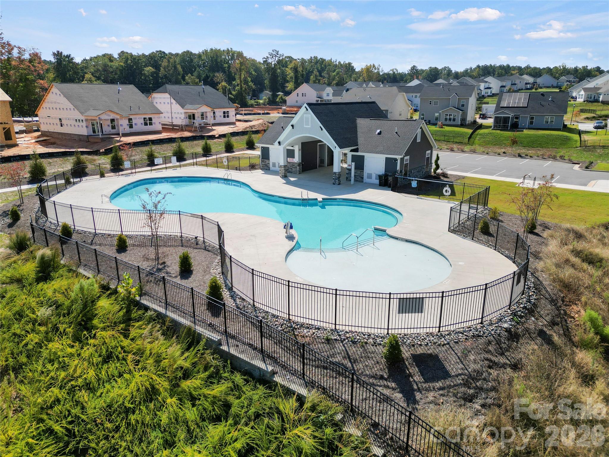 6520 Ludell Ln, Charlotte, NC 28215