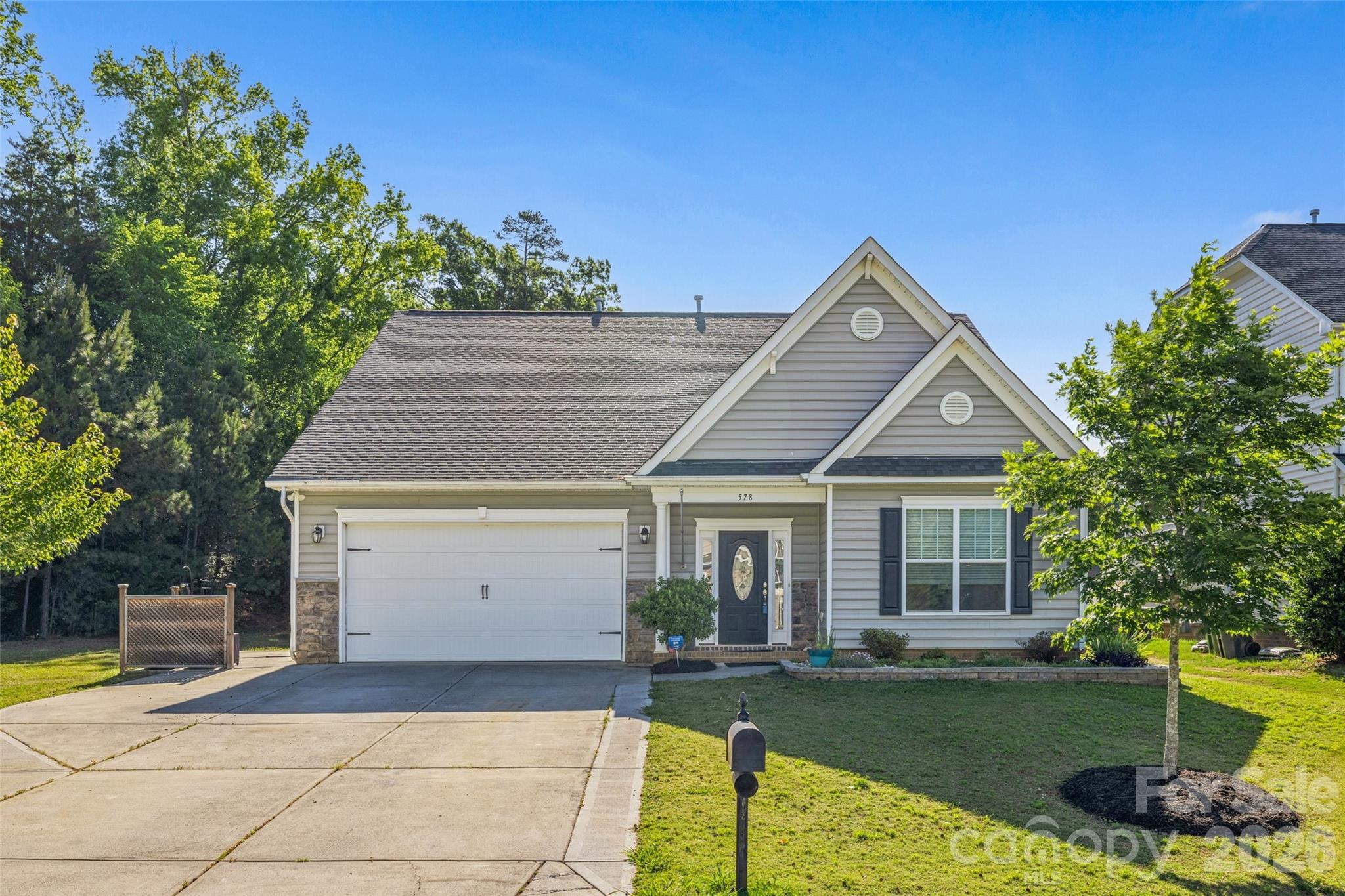 578 Daventry Ct, Clover, SC 29710