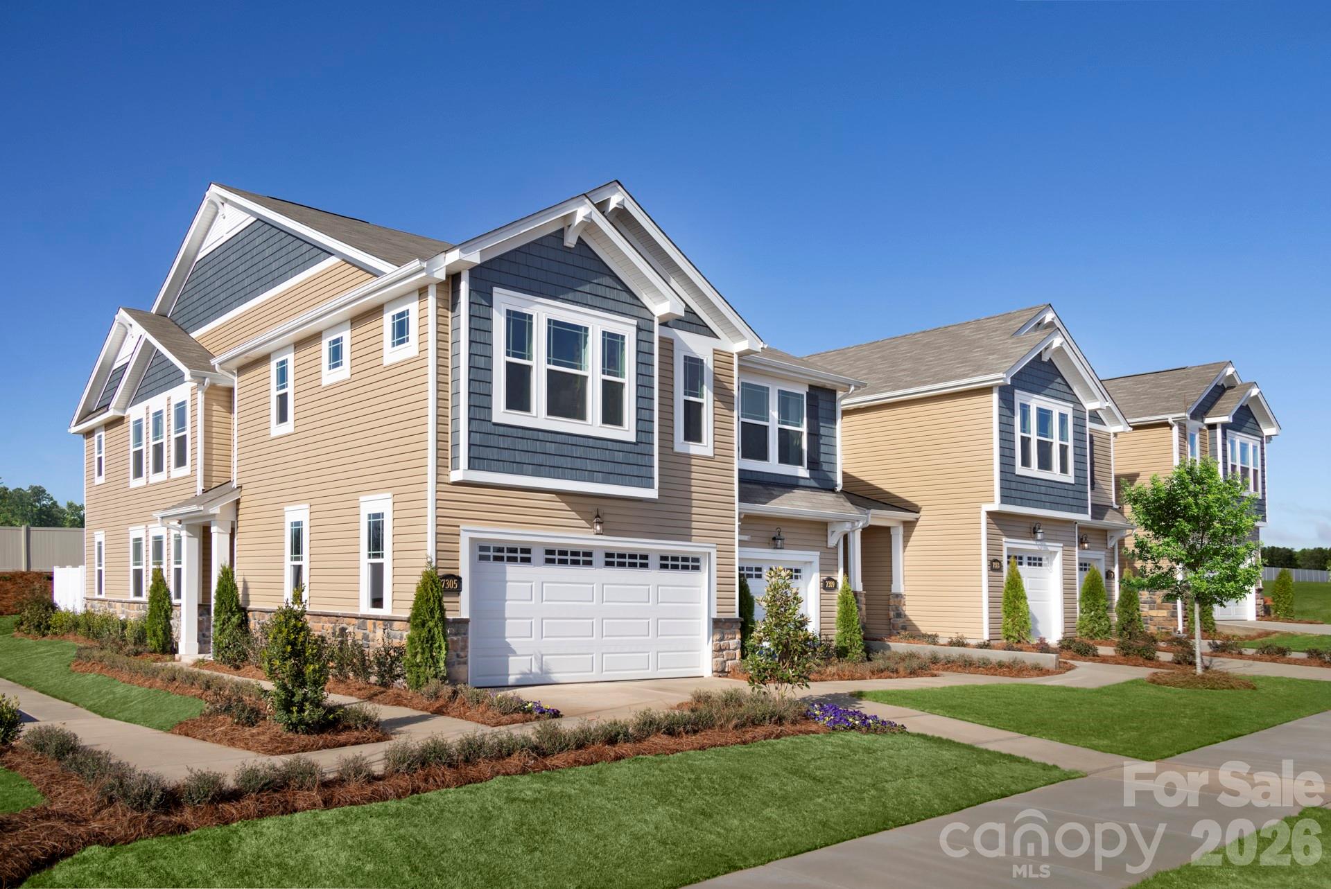 7527 Hodges Meadow Ln, Charlotte, NC 28213