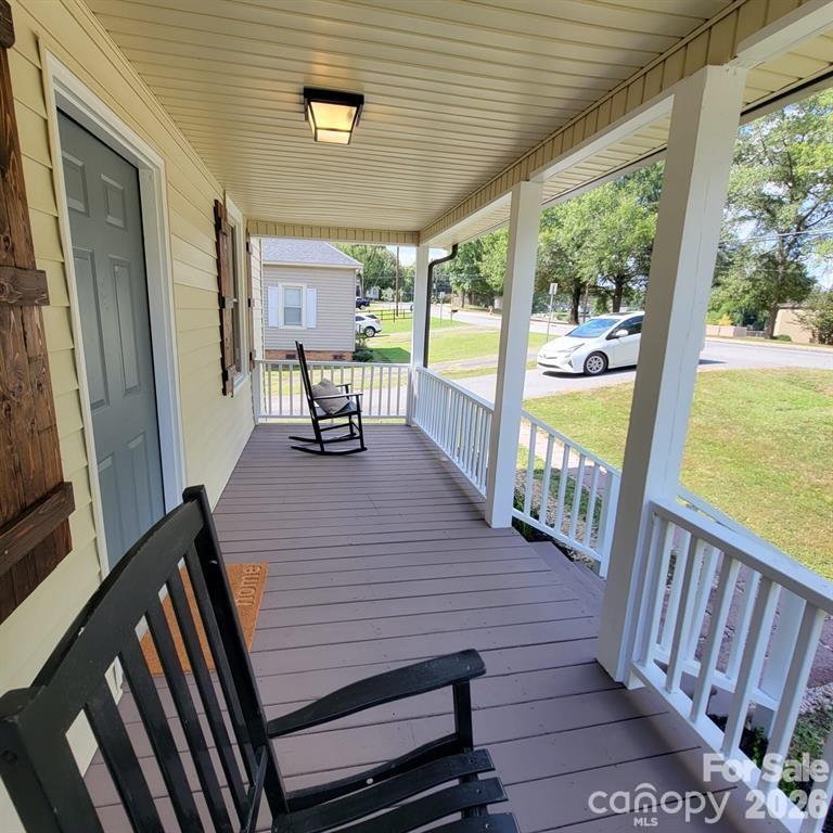 518 Milton L Taylor St, Kannapolis, NC 28083