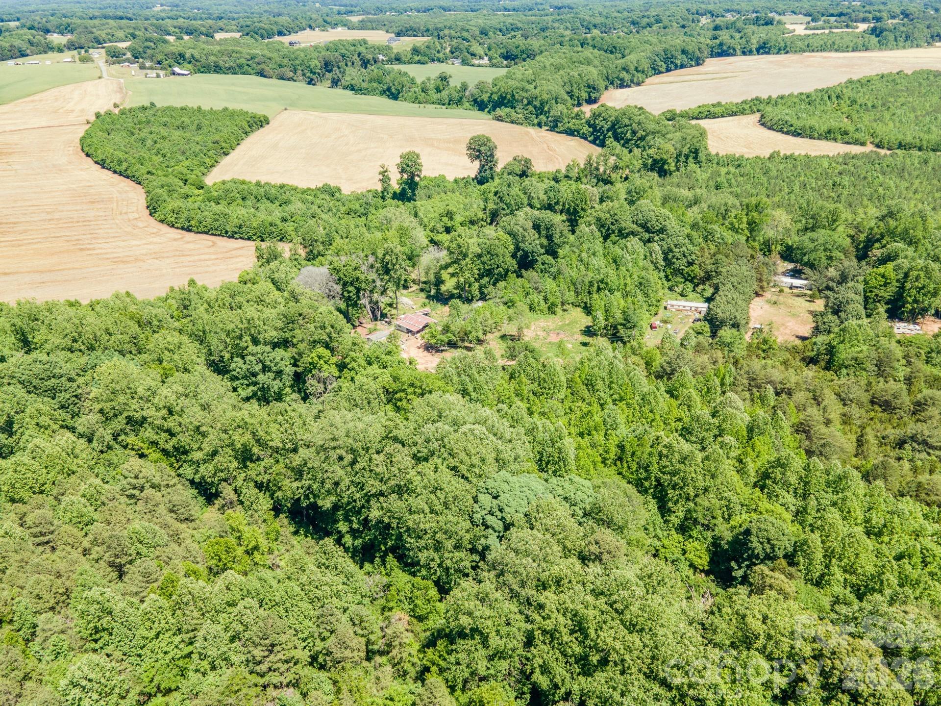 435 Wal Hollow Ln, Mooresville, NC 28115