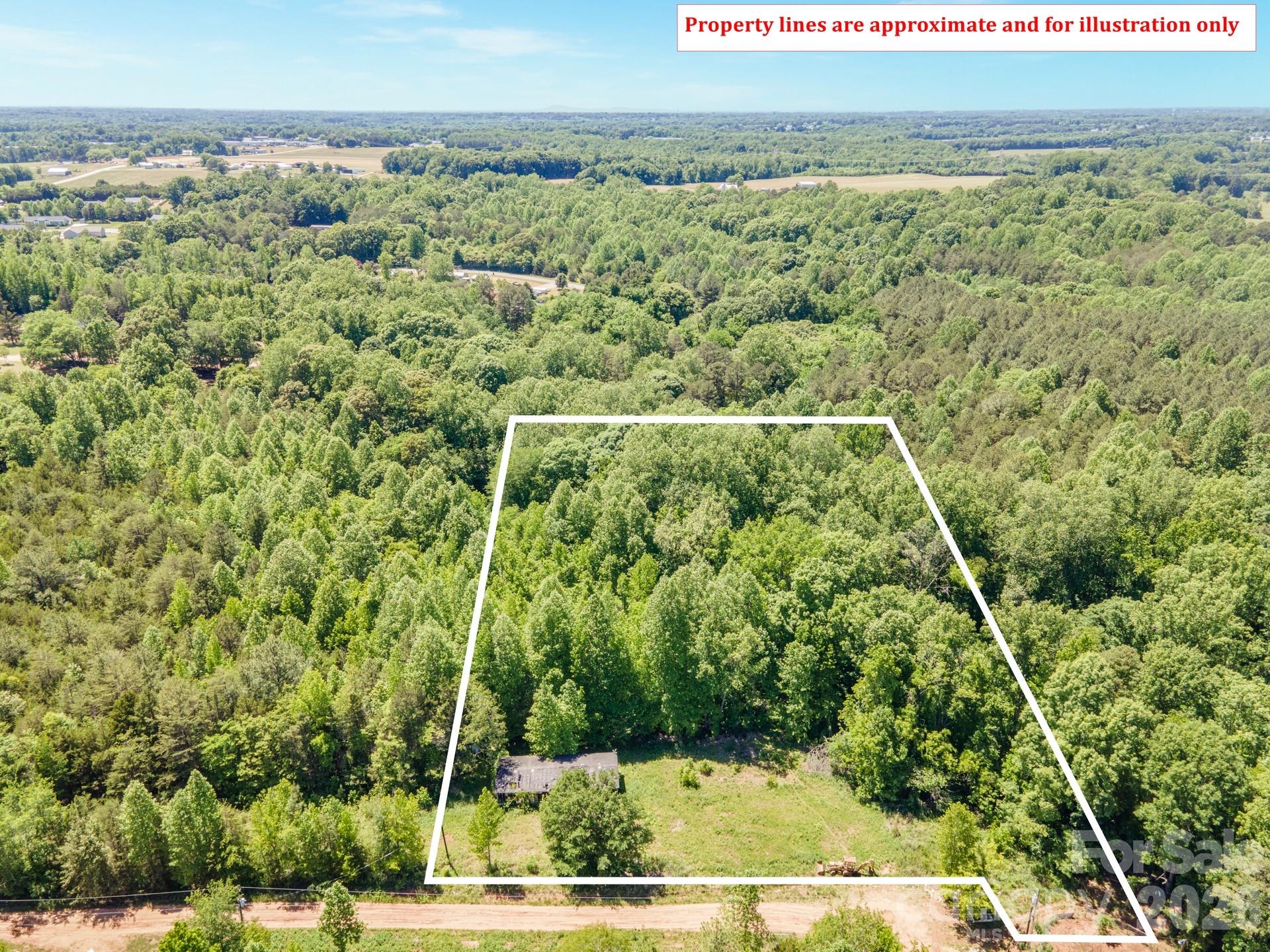 435 Wal Hollow Ln, Mooresville, NC 28115