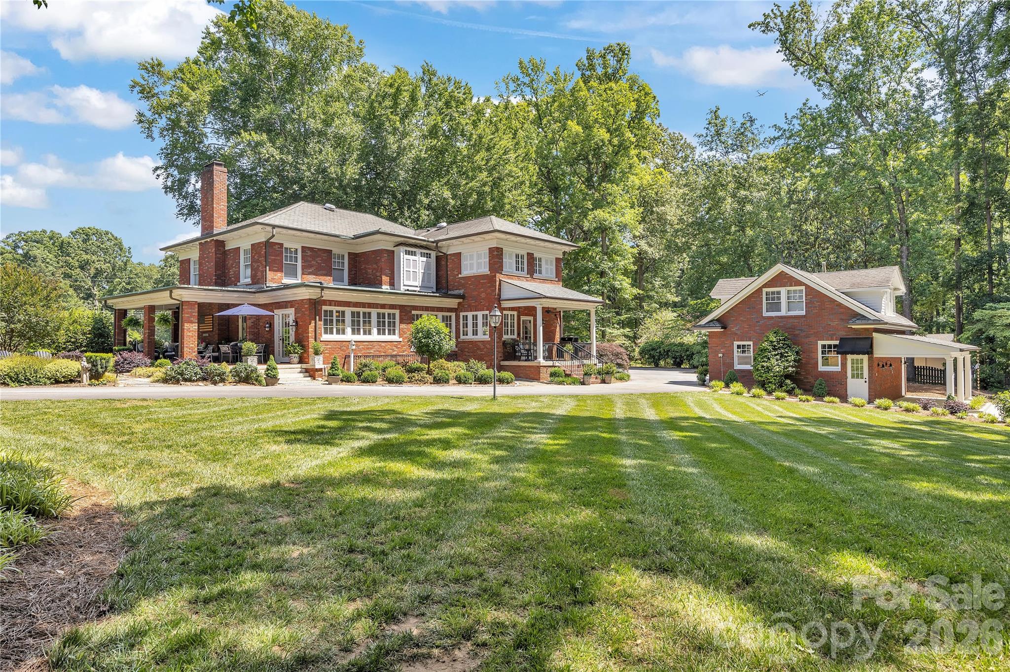 128 W Colonial Dr, Salisbury, NC 28144