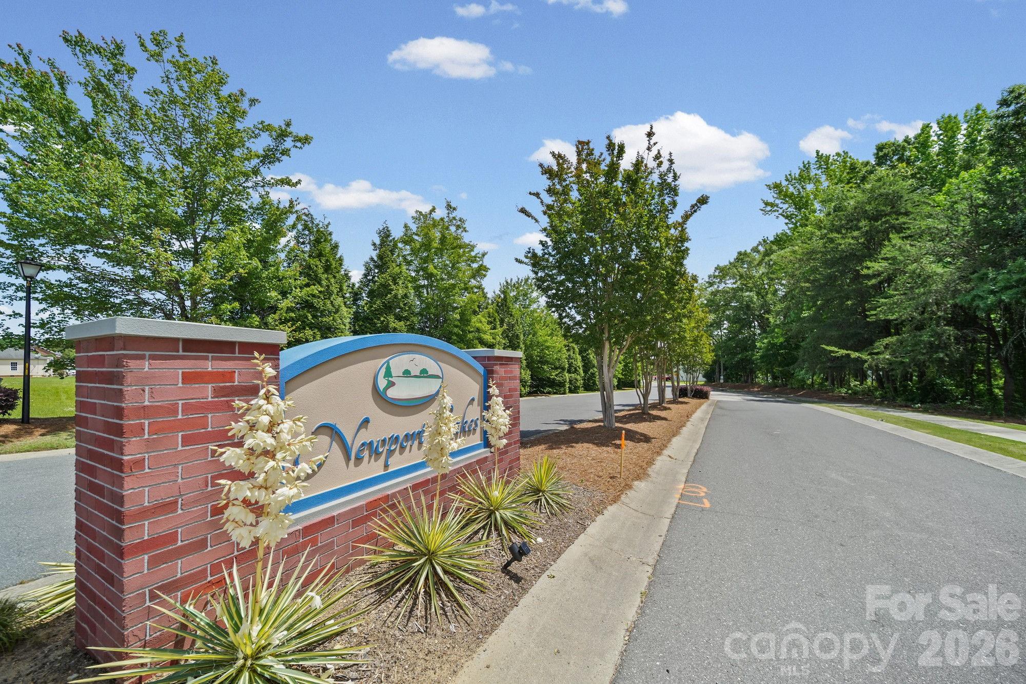 5057 Newport Lakes Dr, Rock Hill, SC 29732