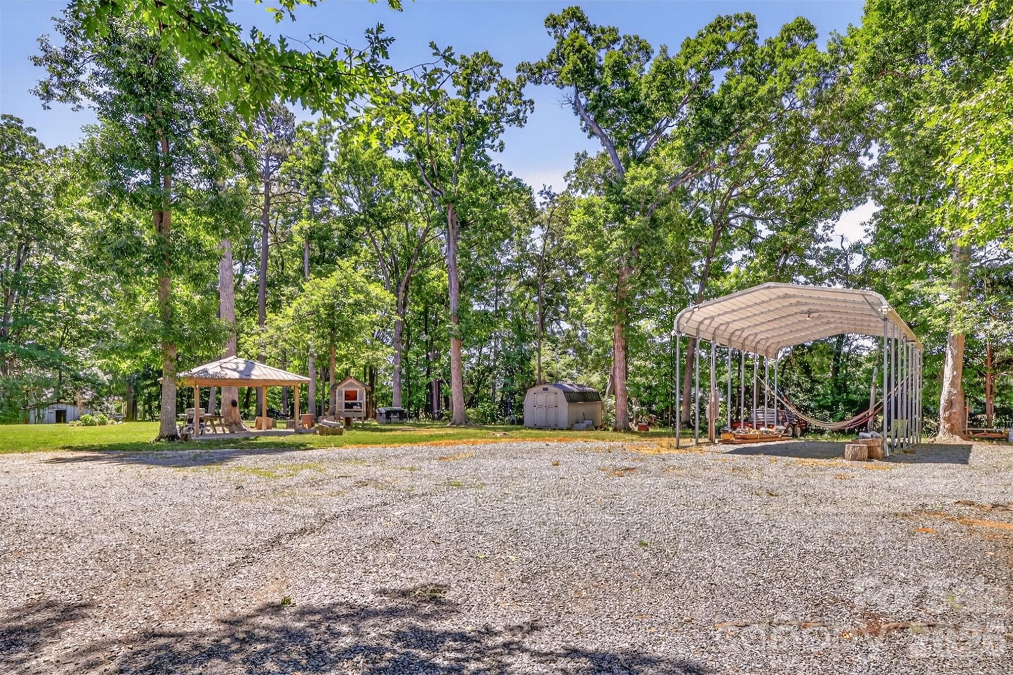 9807 Black Rd, Midland, NC 28107