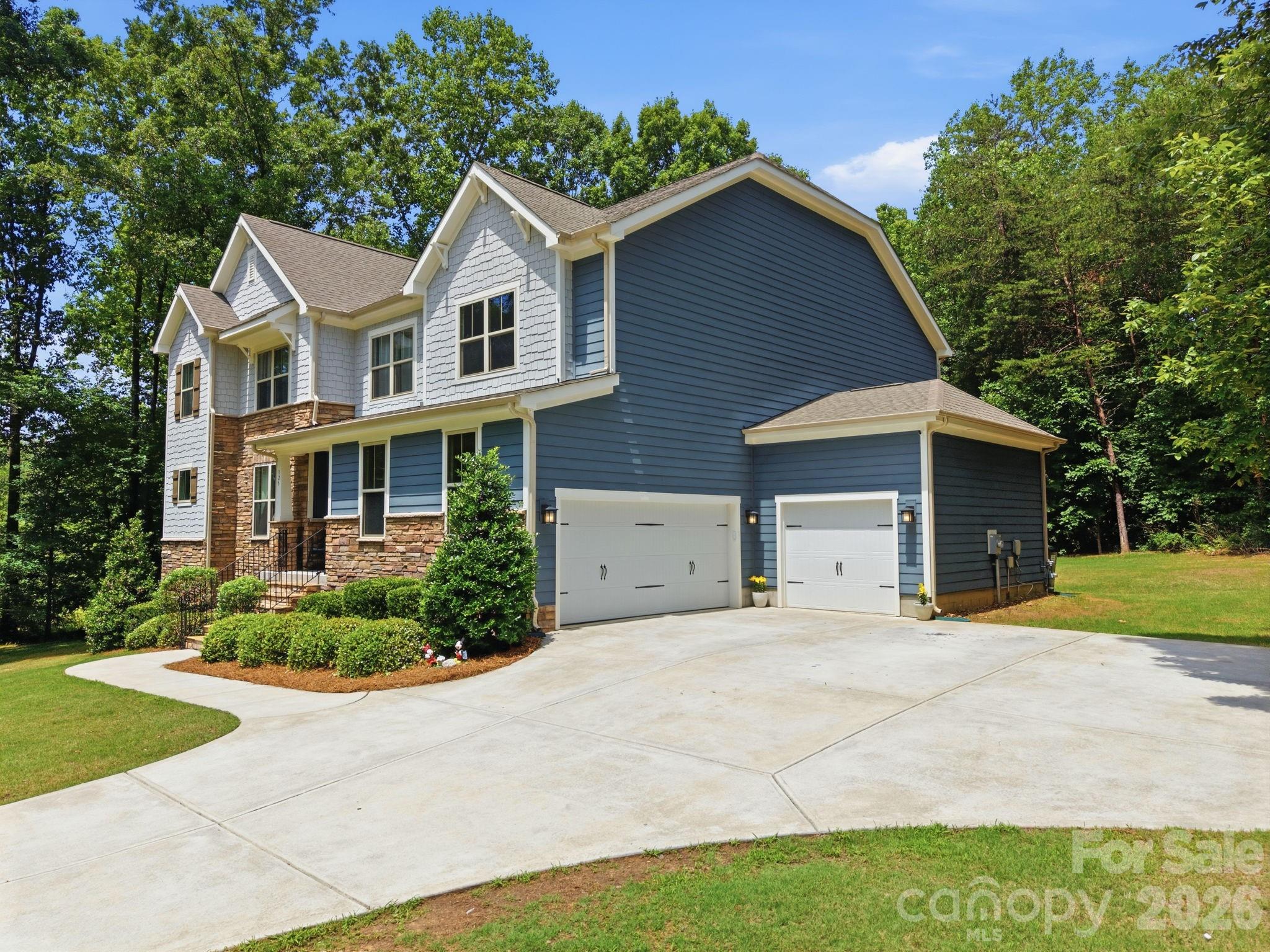 125 Sweet Grass Ln, Mooresville, NC 28115