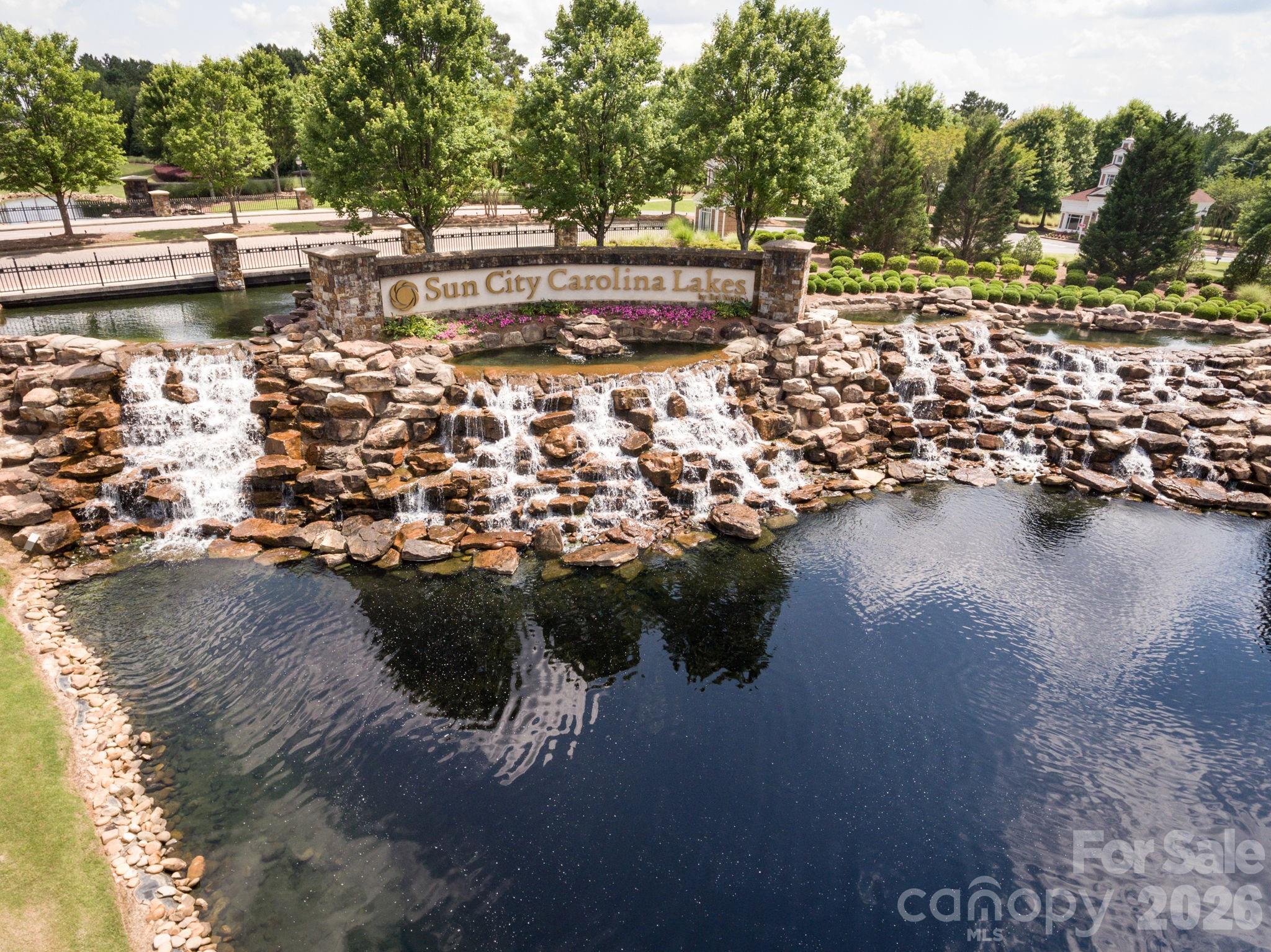 9242 Whistling Straits Dr, Fort Mill, SC 29707