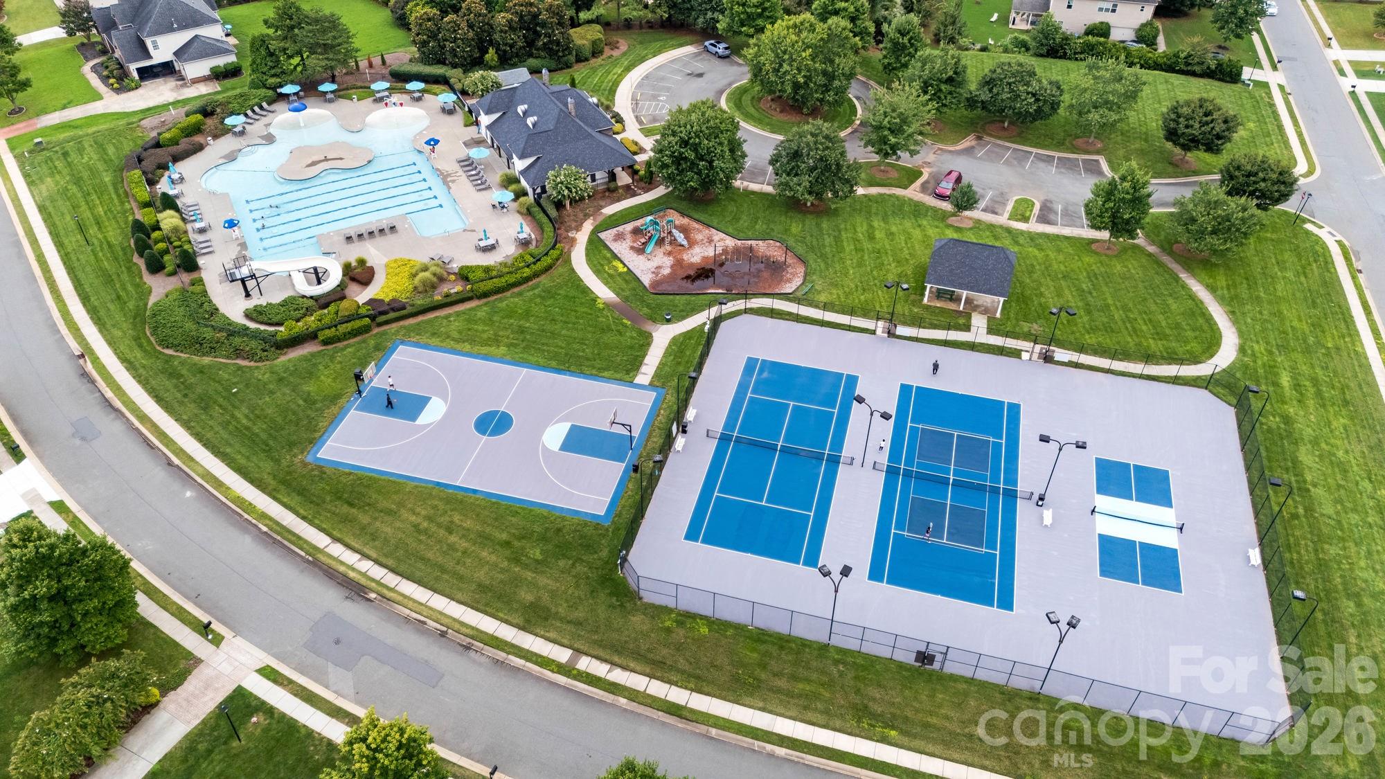 1711 Laurel Hill Dr, Waxhaw, NC 28173