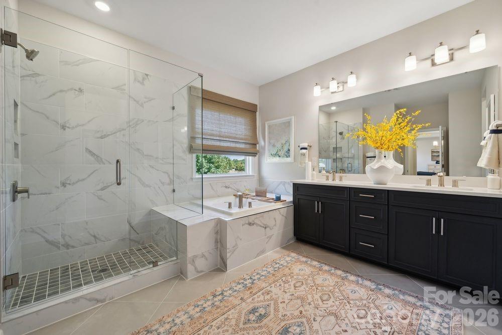 18246 Torchbearer Ln, Charlotte, NC 28278