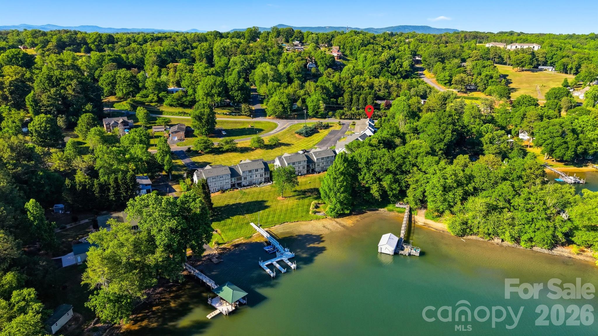 19 Heron Cove Loop #B, Hickory, NC 28601