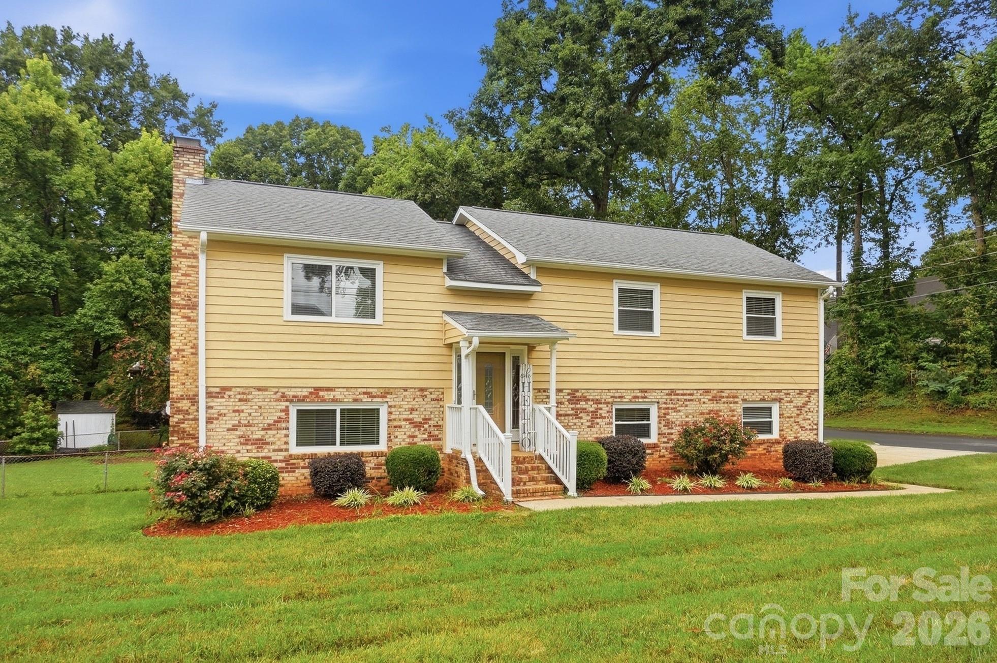 2600 Providence Dr, Gastonia, NC 28052