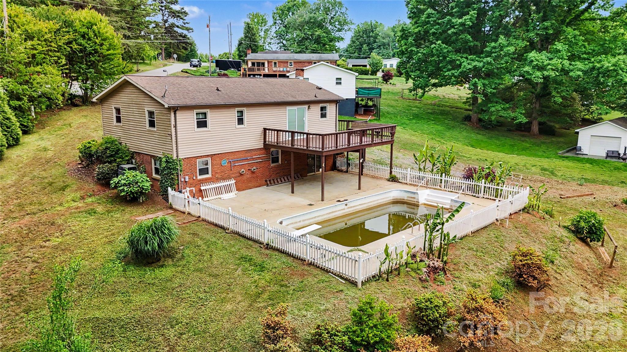 169 Hemingway Ln, Statesville, NC 28625