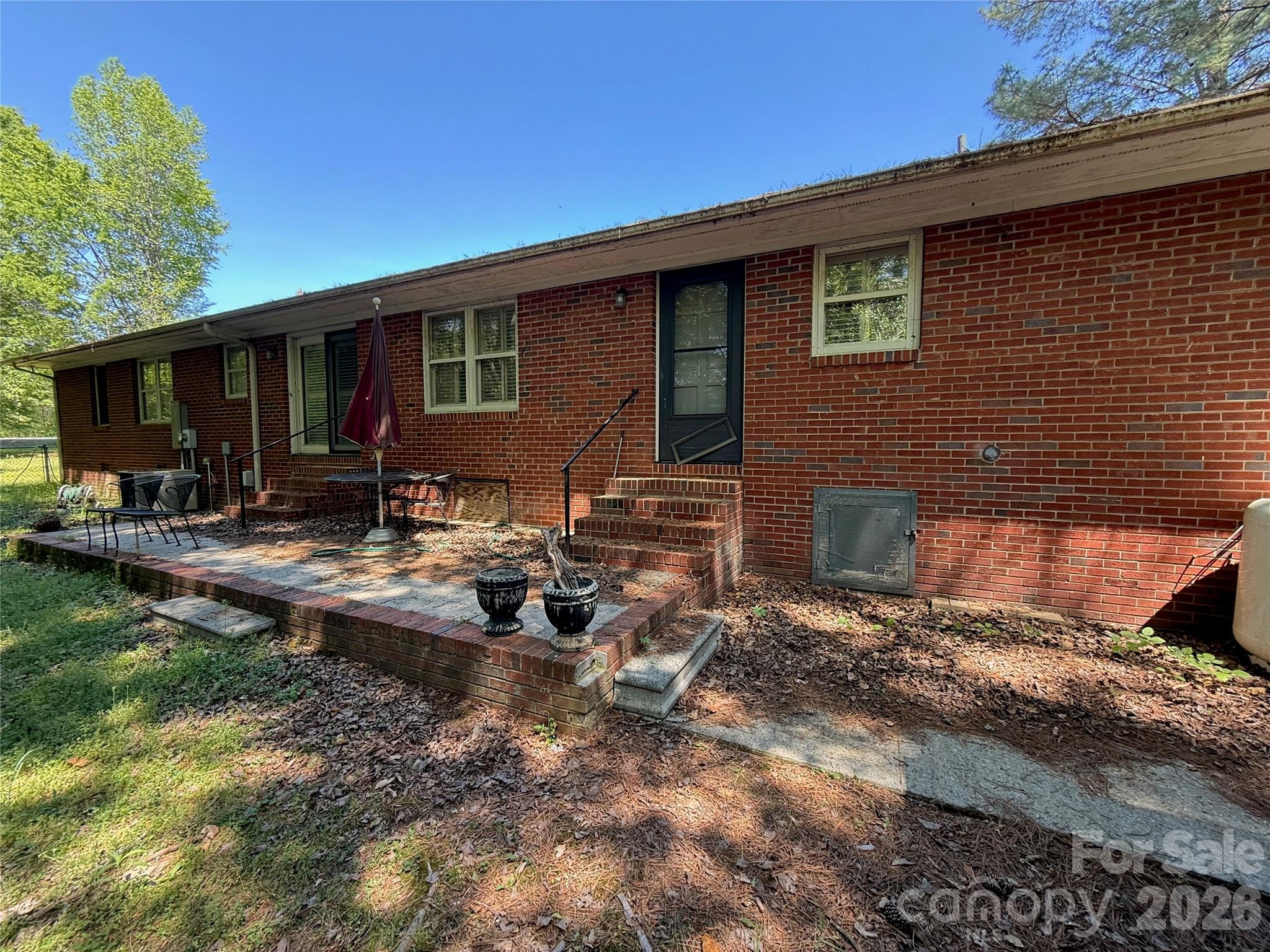 714 Crestmont Dr SE, Concord, NC 28025