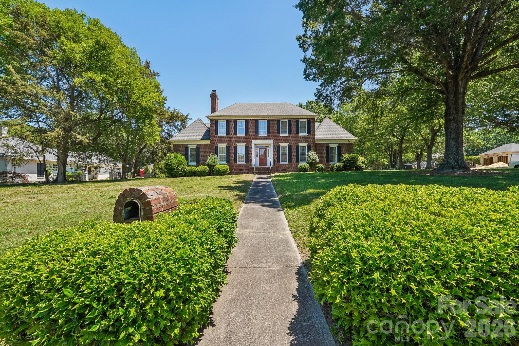 2231 Richardson Dr, Charlotte, NC 28211