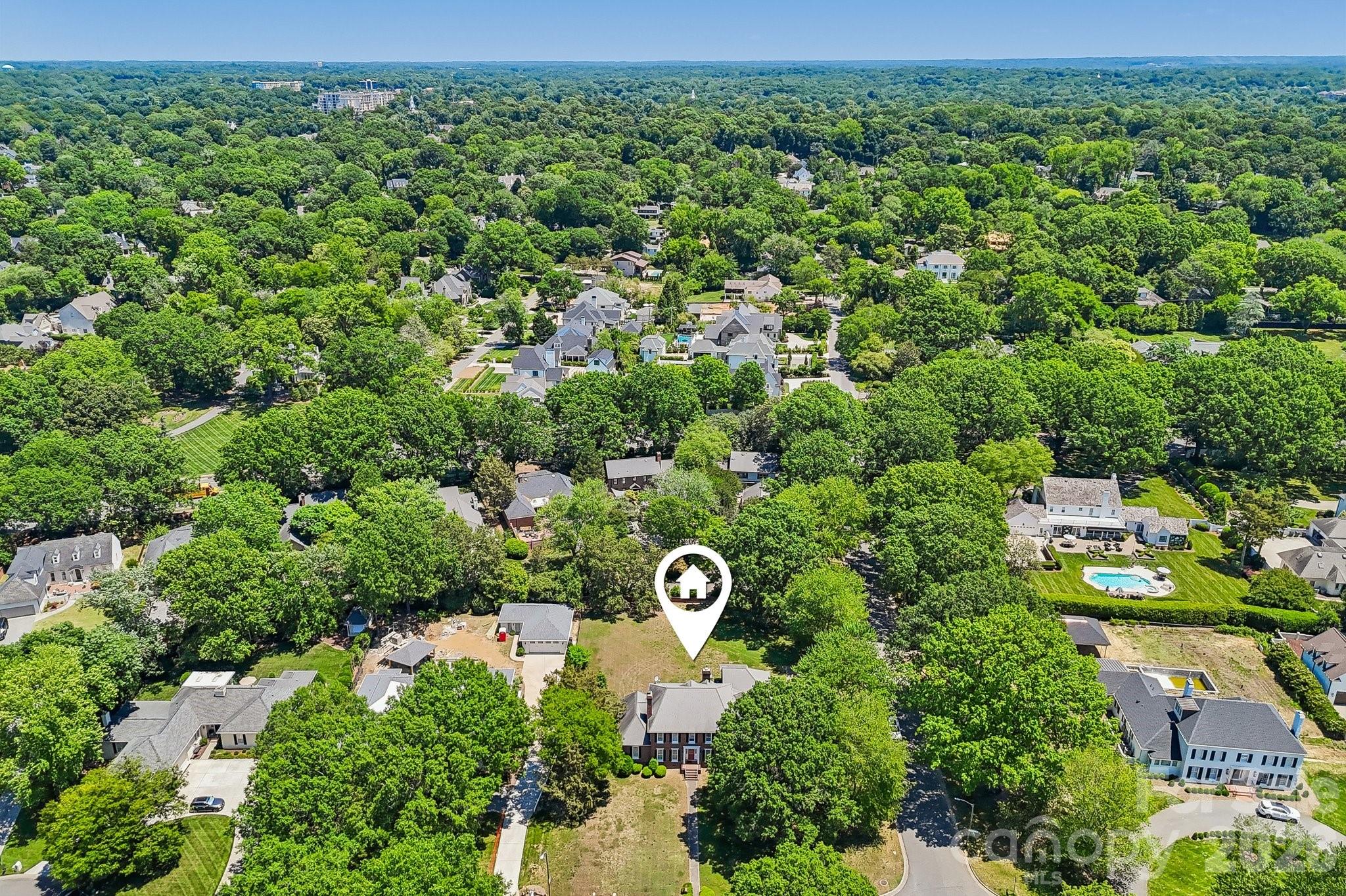 2231 Richardson Dr, Charlotte, NC 28211
