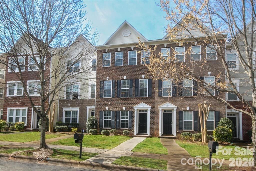 7139 Brighton Park Dr, Mint Hill, NC 28227