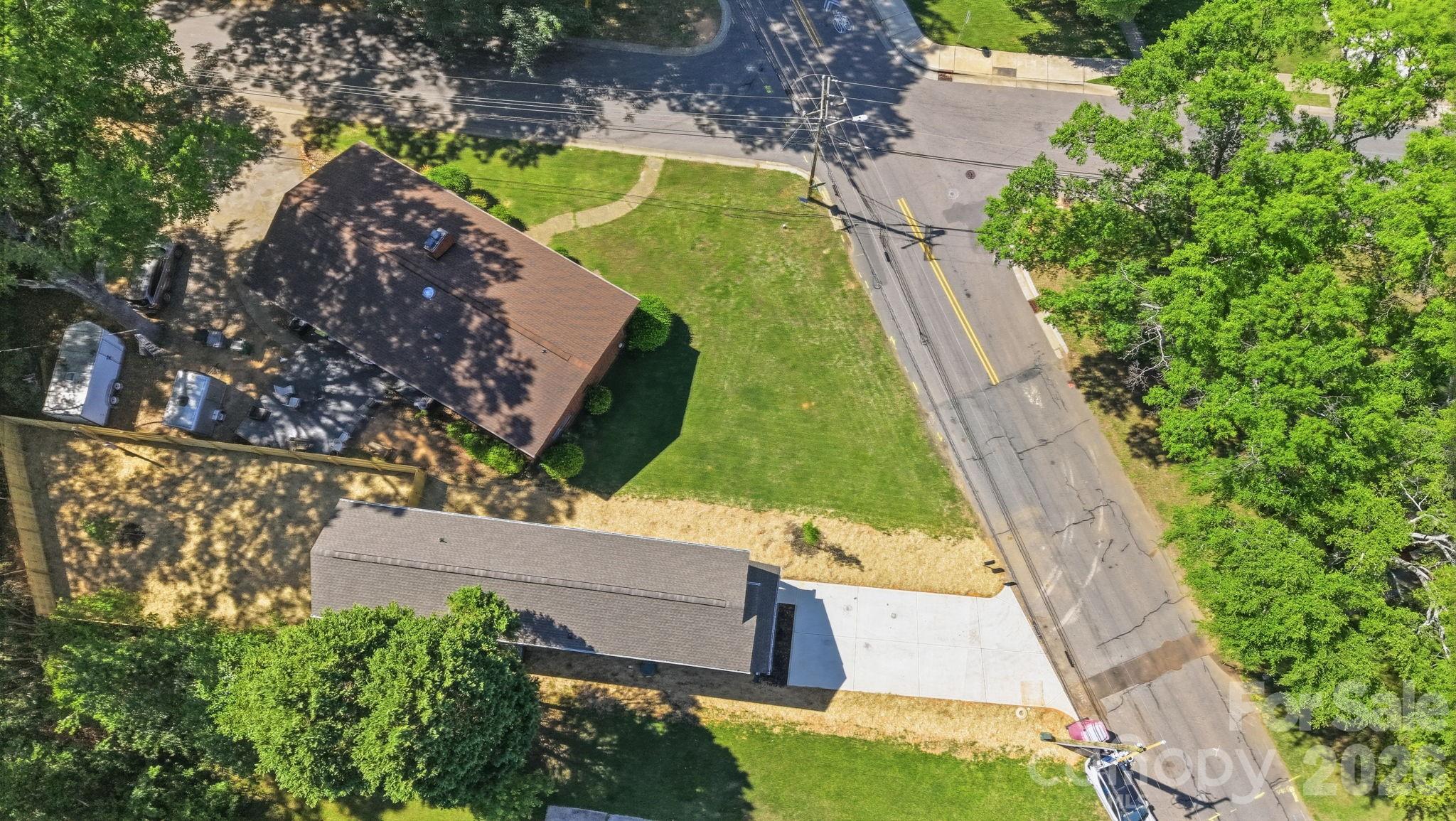 2406 Newland Rd, Charlotte, NC 28216