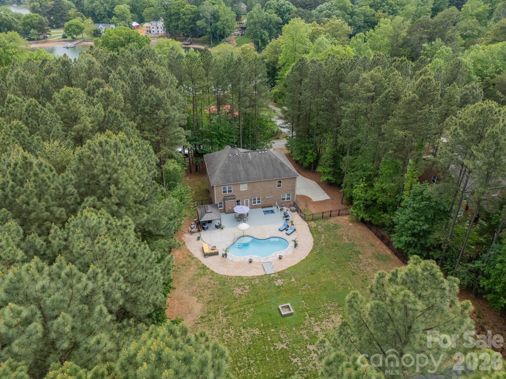 512 Stillwater Rd, Troutman, NC 28166
