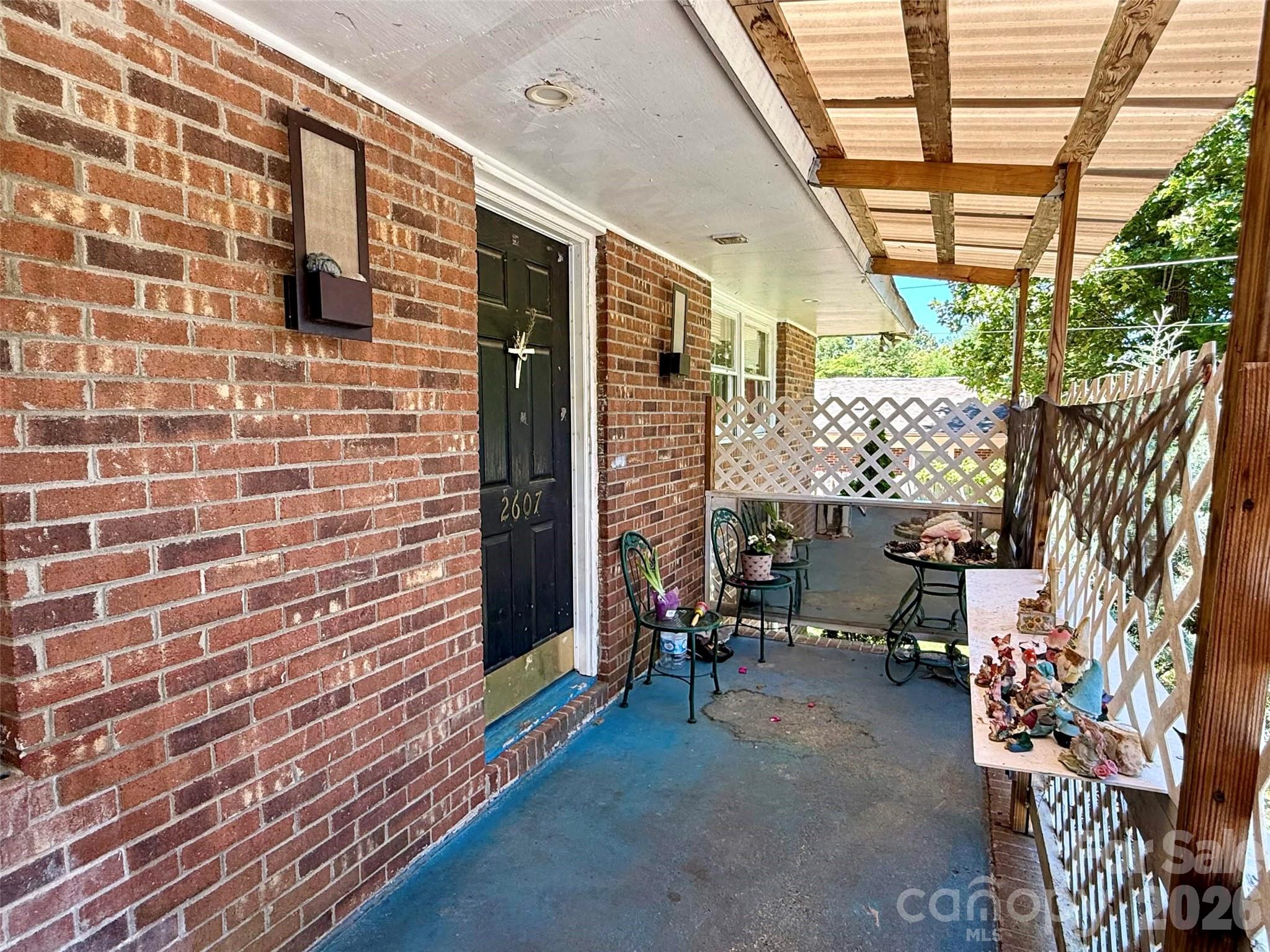 2607 Crescent Ln, Gastonia, NC 28052
