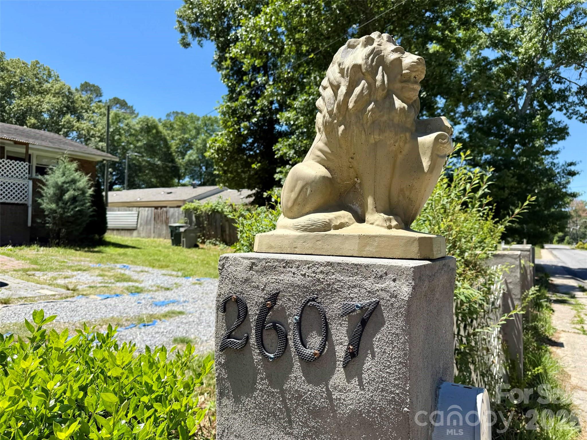 2607 Crescent Ln, Gastonia, NC 28052
