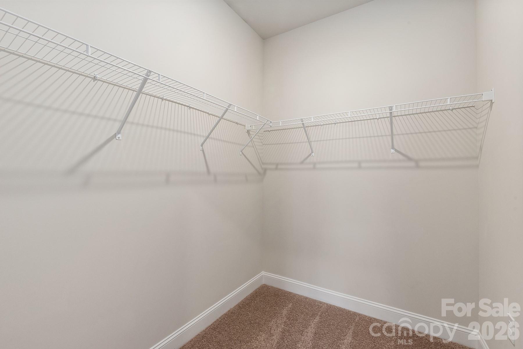 6517 Fairford Dr, Charlotte, NC 28215