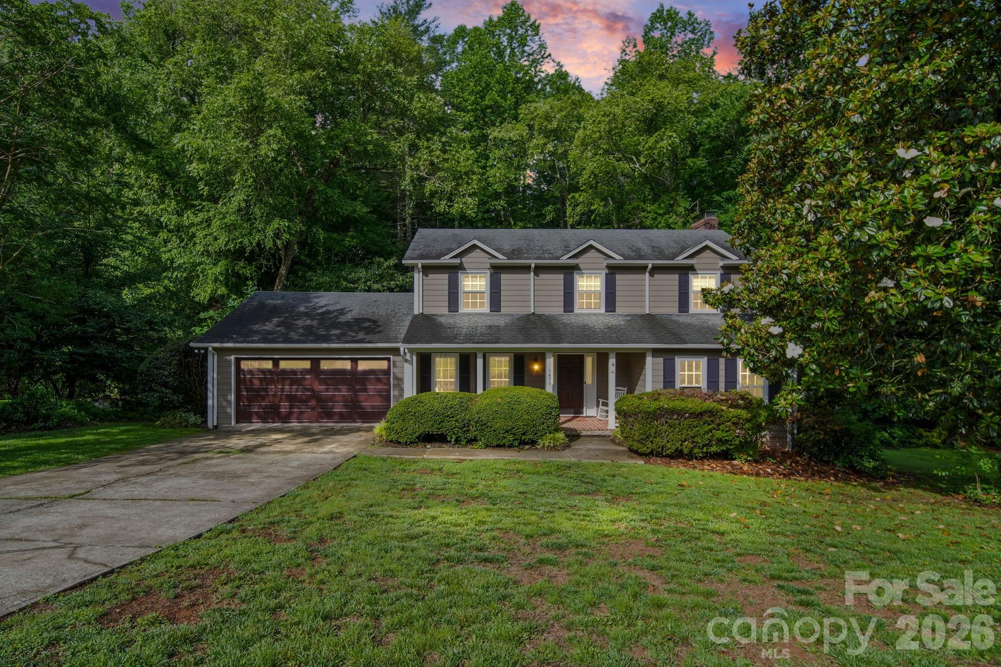 5479 Gunpowder Dr, Hickory, NC 28601