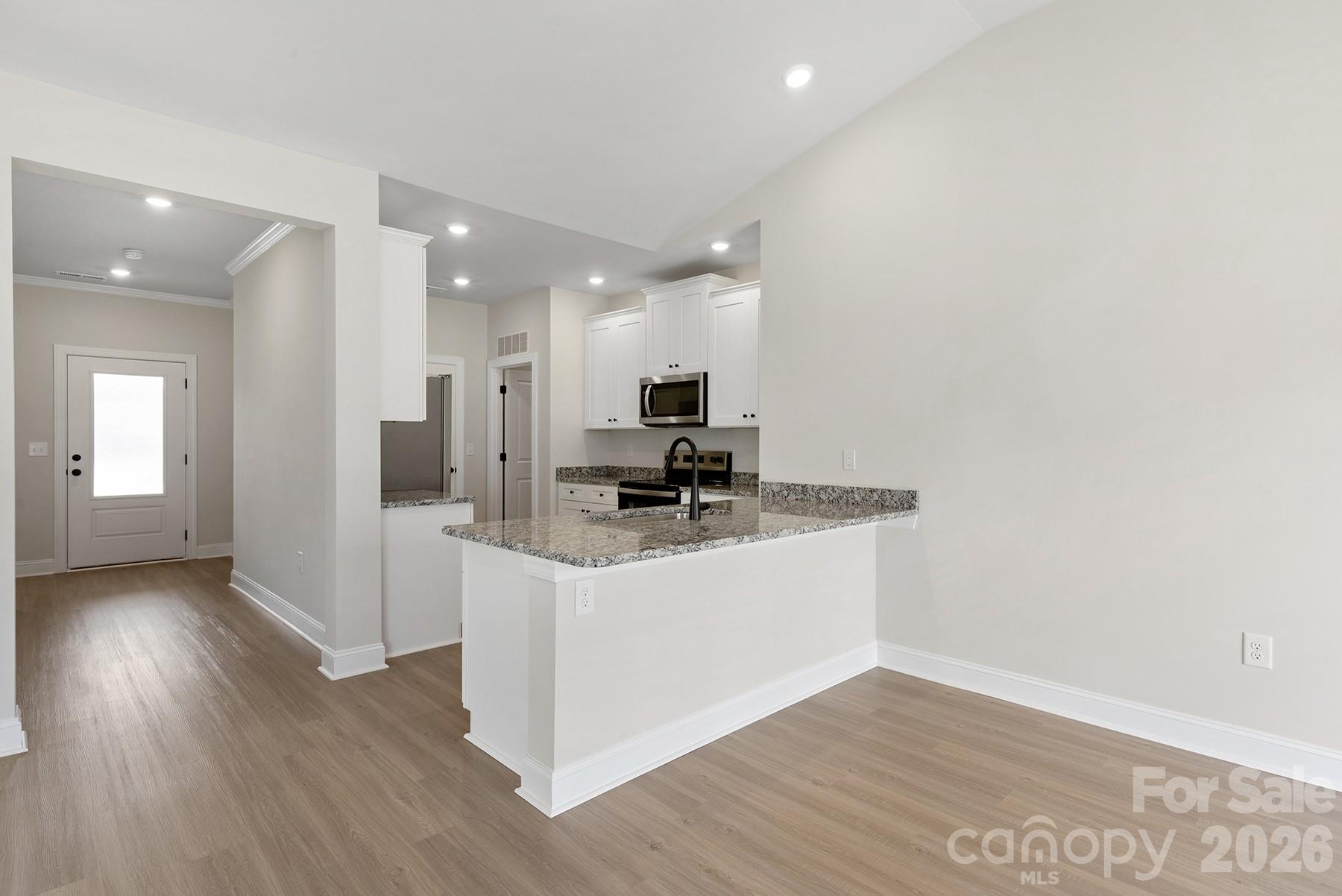 6512 Fairford Dr, Charlotte, NC 28215