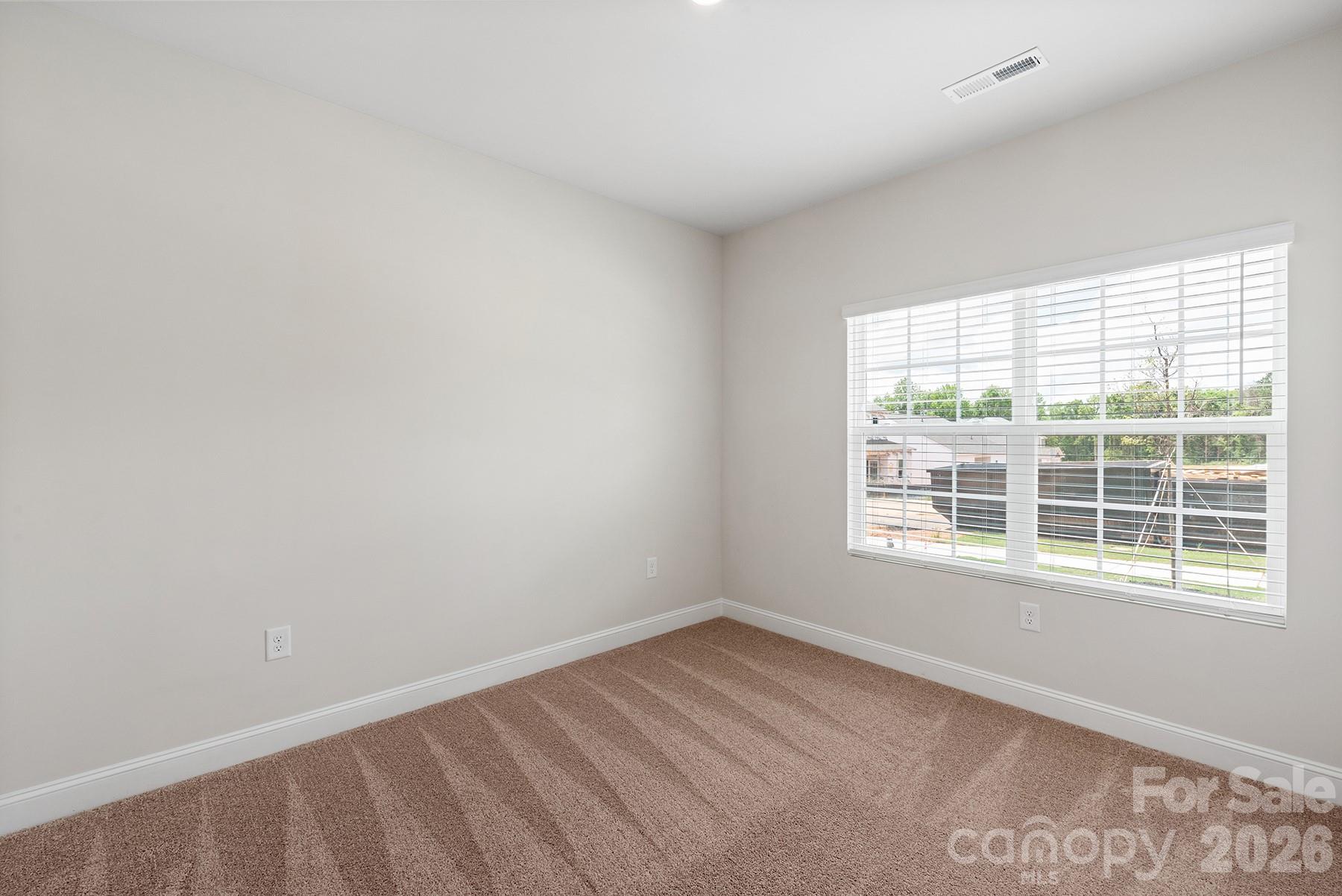 6512 Fairford Dr, Charlotte, NC 28215