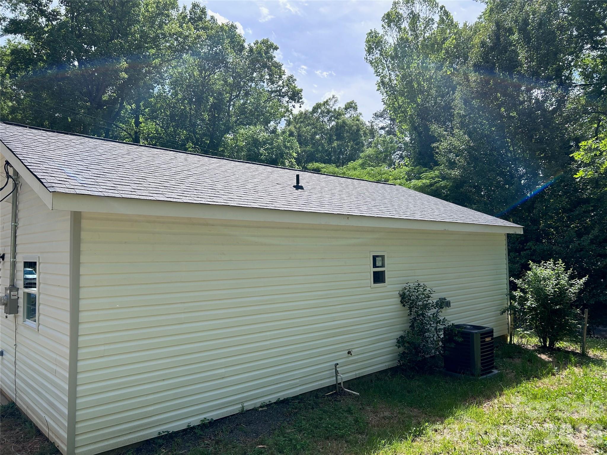1204 Iva Ave, Gastonia, NC 28052