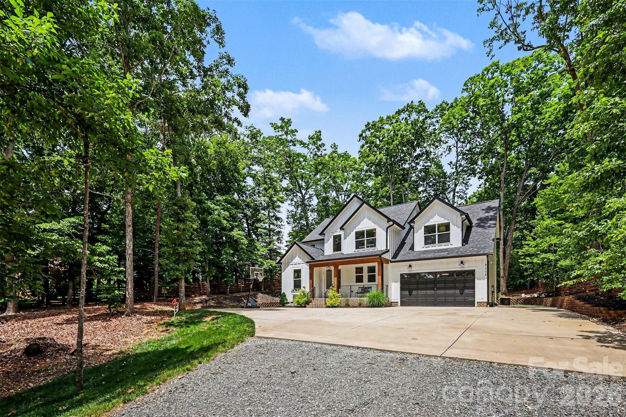 8208 New Town Rd, Waxhaw, NC 28173