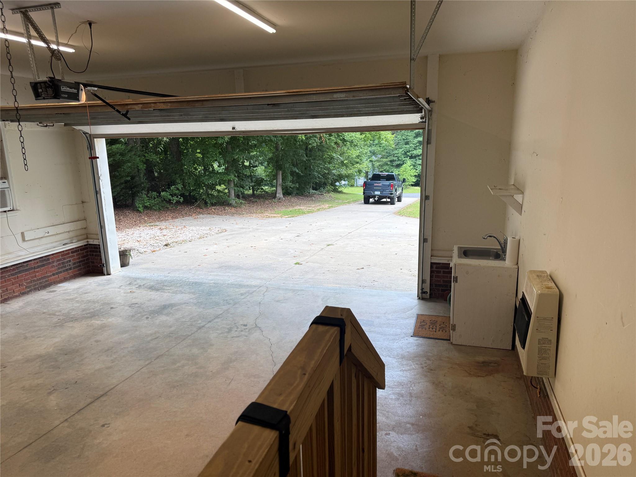 255 Tanager Dr, York, SC 29745