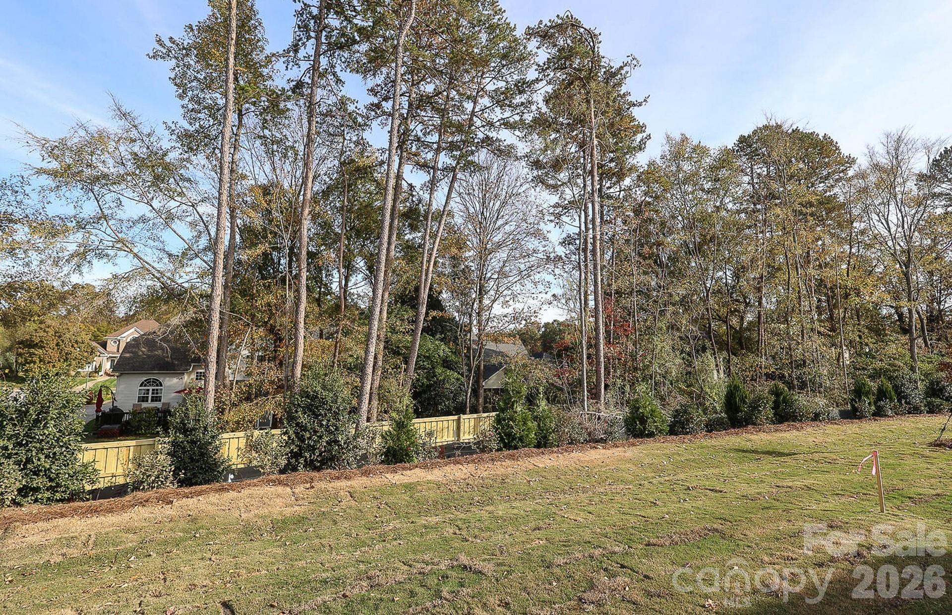 2015 Bayou Trace Dr, Charlotte, NC 28262